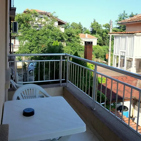 ели 3* Czernomorec