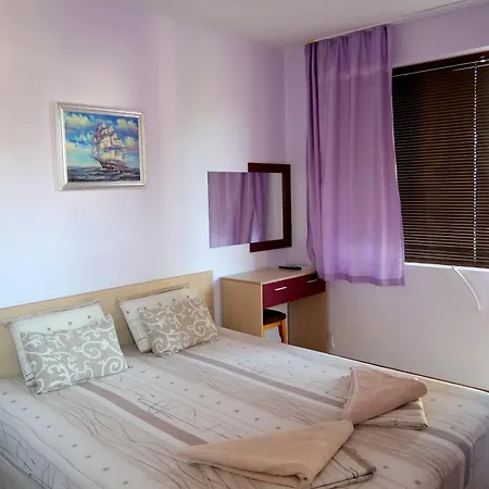 ели 3* Czernomorec